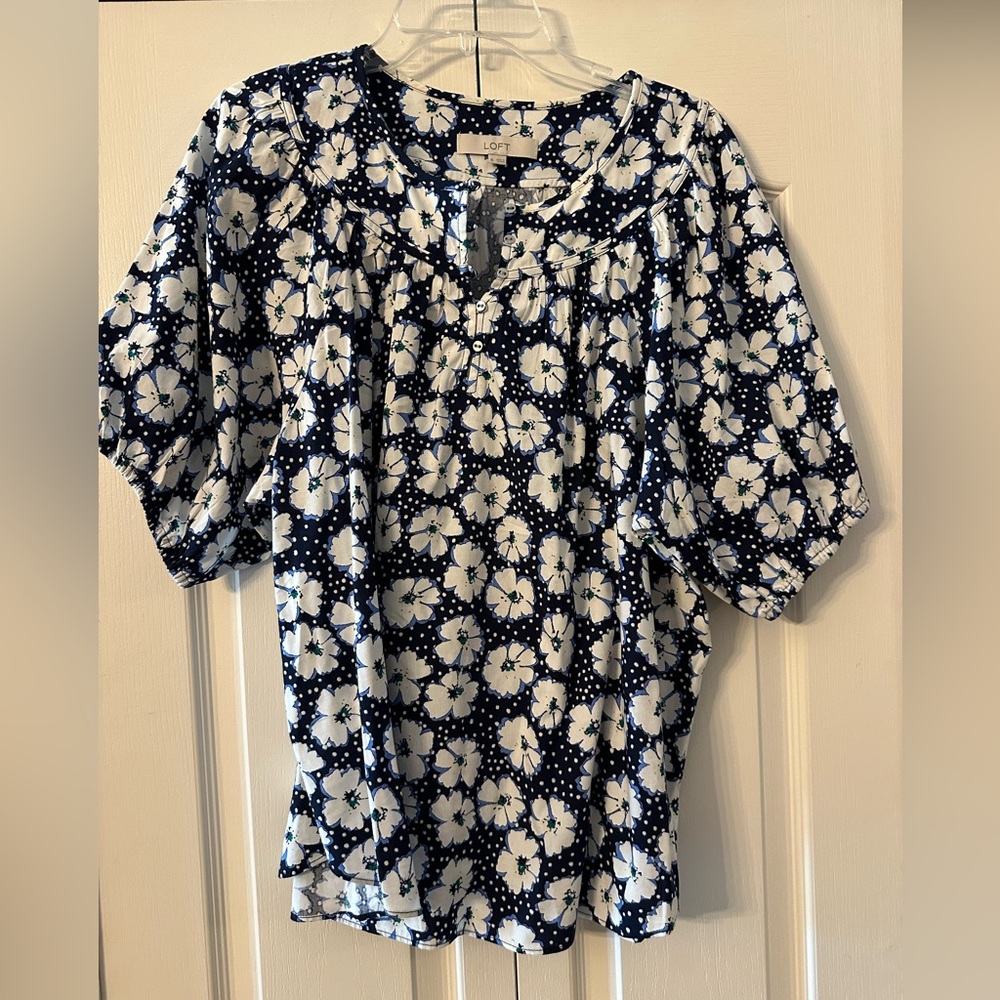 Loft tops size XL